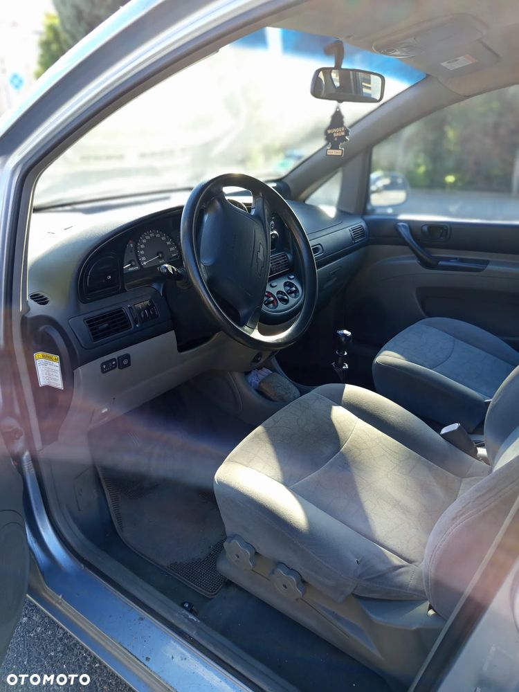 Chevrolet Rezzo 1.6 16V SX / Comfort - 8
