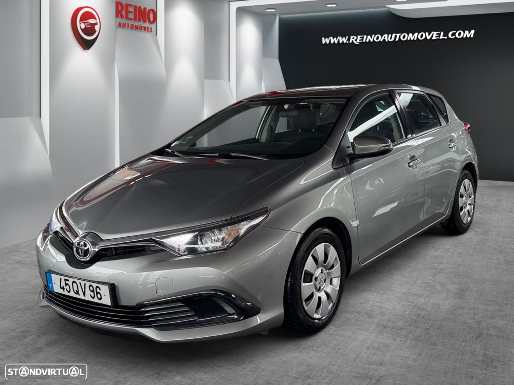 Toyota Auris 1.4 D-4D +AC - 1