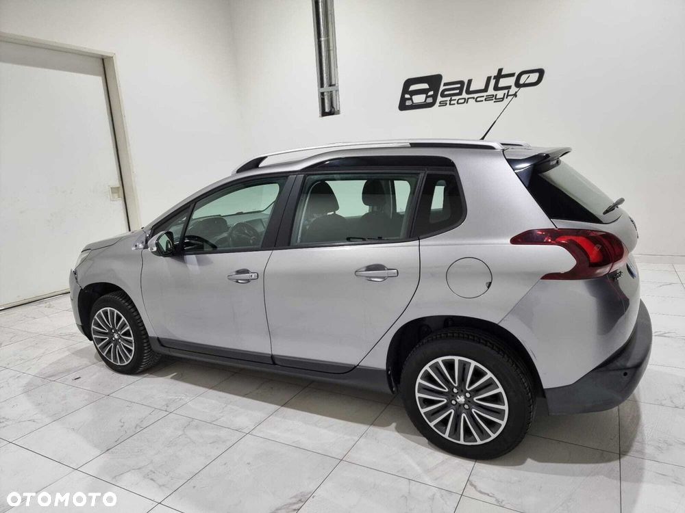 Peugeot 2008 - 4