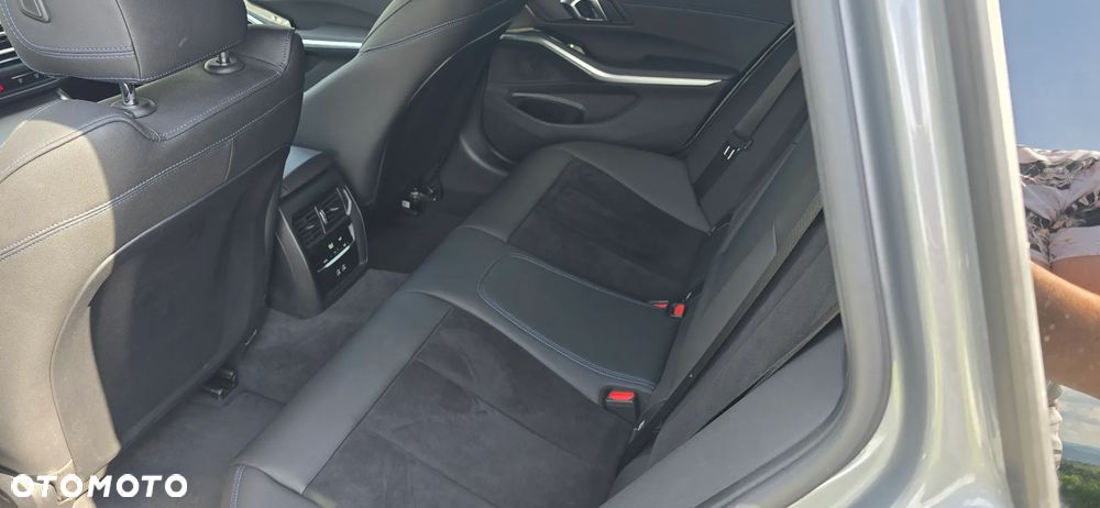 BMW Seria 3 320d Touring xDrive M Sport - 21