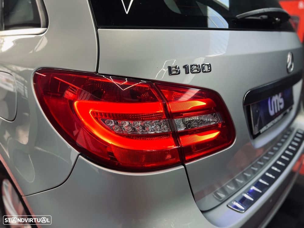 Mercedes-Benz B 180 d Style - 15