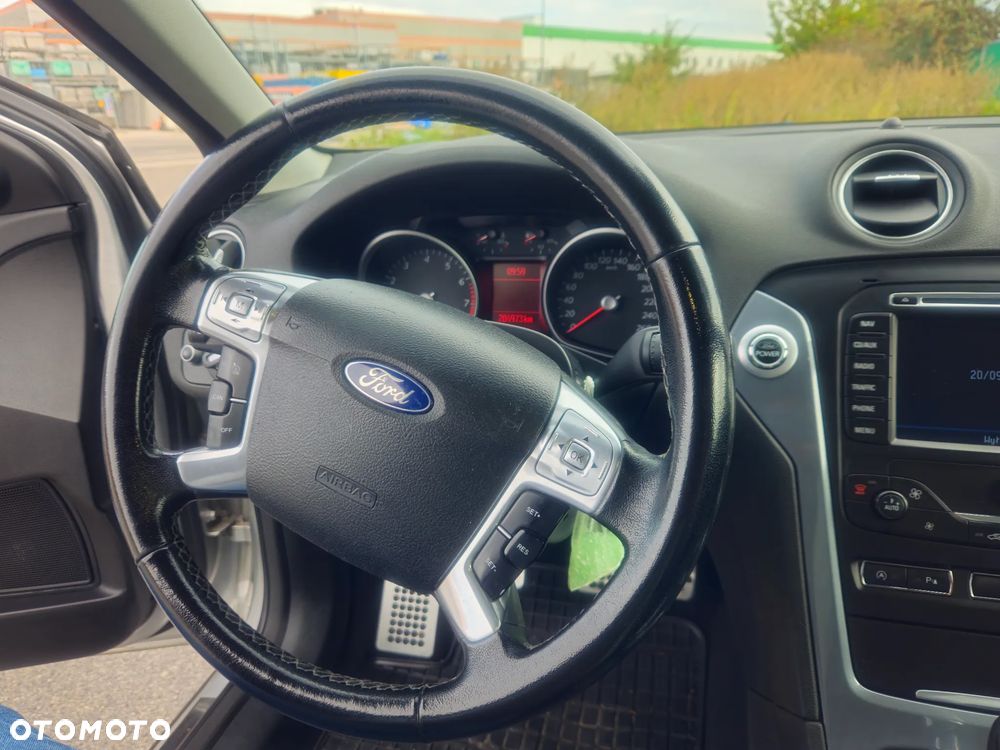 Ford Mondeo - 14