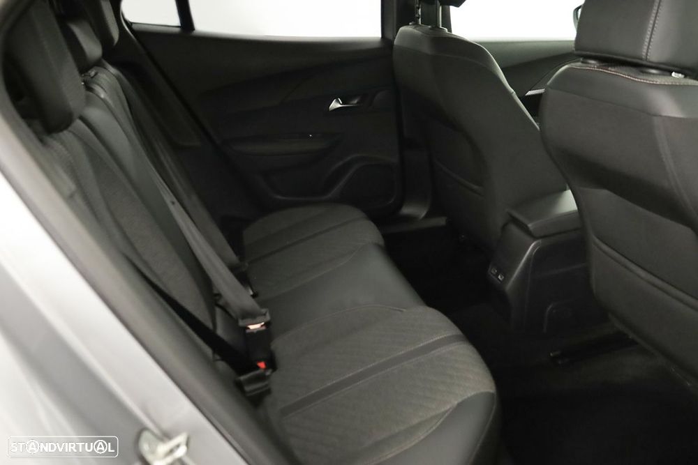 Peugeot 2008 1.2 Allure - 23