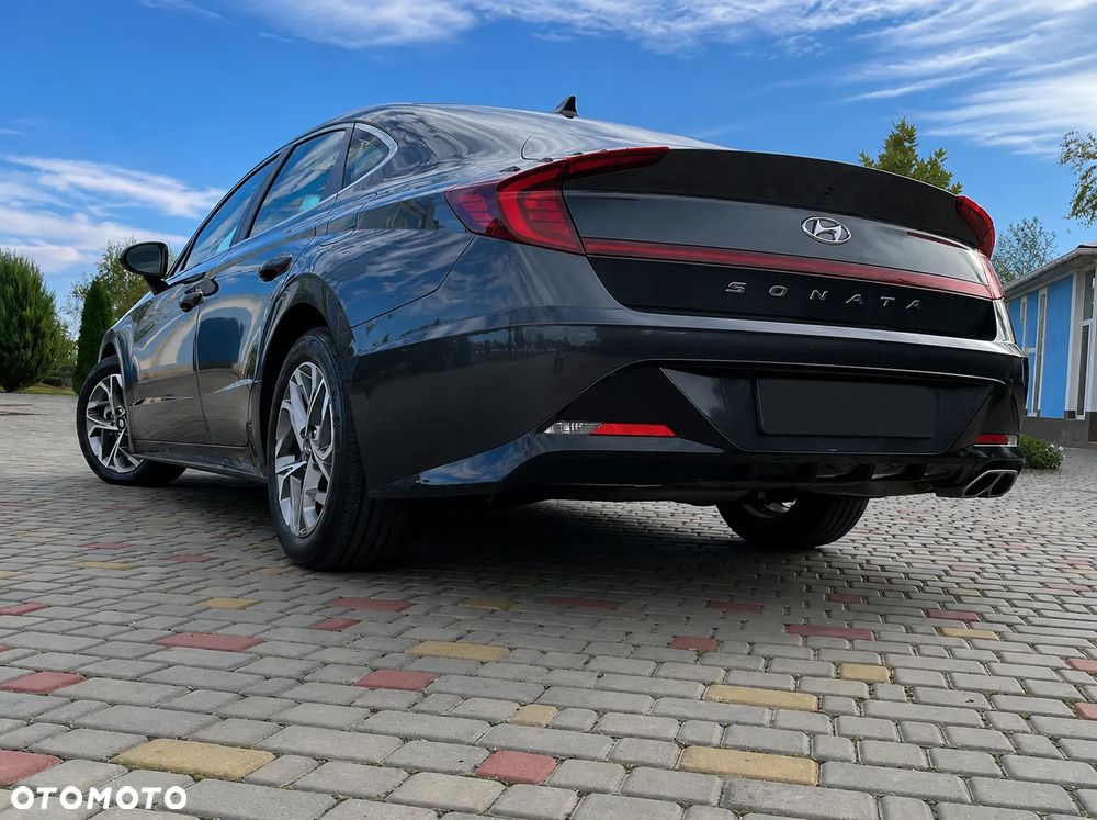 Hyundai Sonata - 7