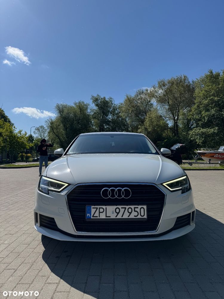 Audi A3 Sportback 2.0 TDI - 3