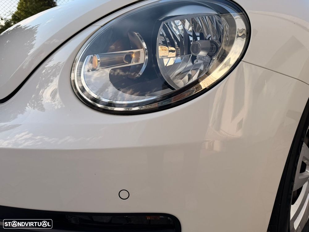 VW New Beetle - 11