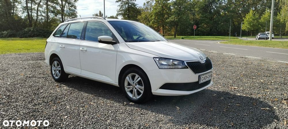 Skoda Fabia 2021 photo 3