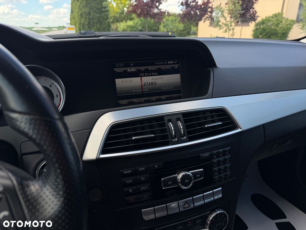 Mercedes-Benz Klasa C 220 CDI 7G-TRONIC Avantgarde Edition - 28