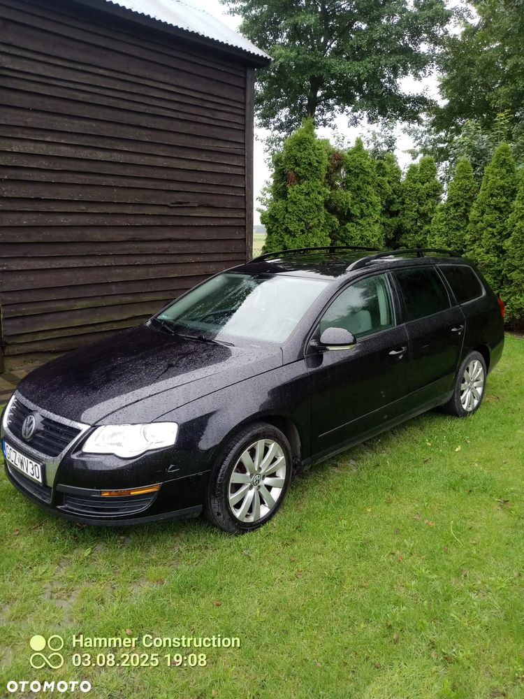 Volkswagen Passat - 4
