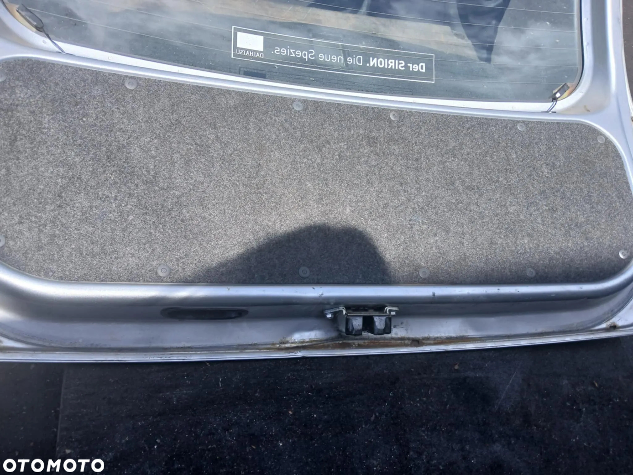 Daihatsu Sirion Klapa bagażnika kod lakieru 28USD - 5