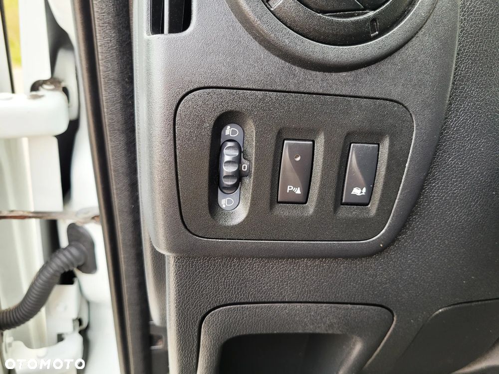 Renault Master - 25
