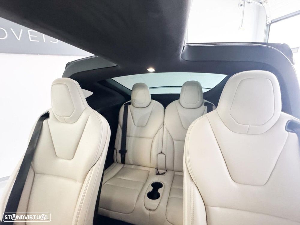 Tesla Model X 100 kWh Long Range AWD - 16