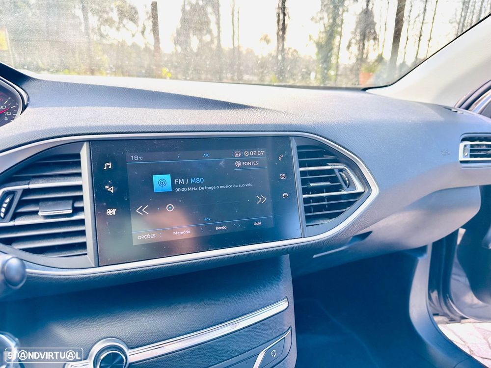 Peugeot 308 1.2 PureTech Style - 8