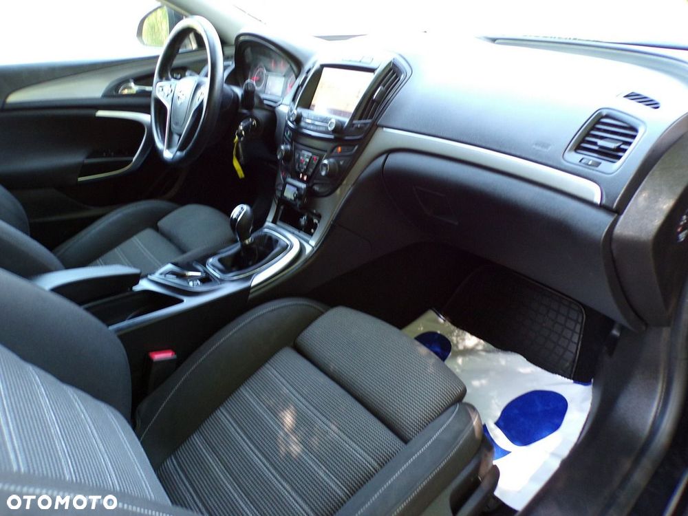 Opel Insignia - 32