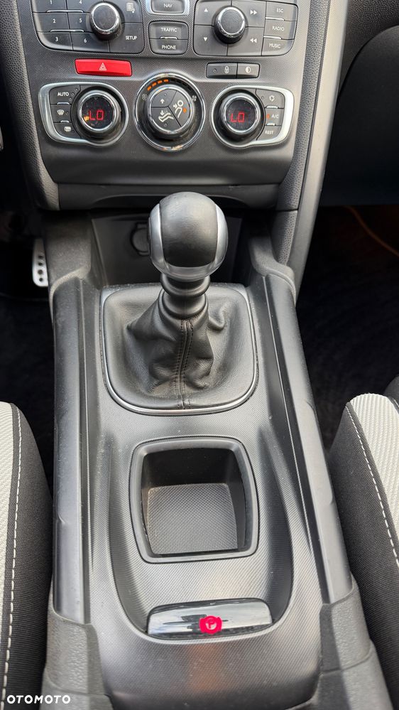 Citroën DS4 1.6 HDi SoChic - 14
