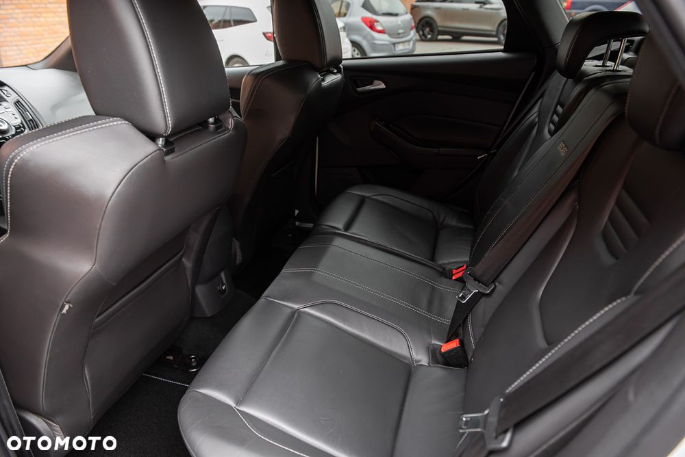 Ford Focus 2.0 EcoBoost ST - 28