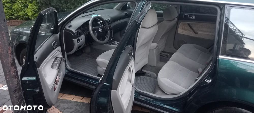 Volkswagen Passat 1.9 TDI Comfortline Tiptr - 8