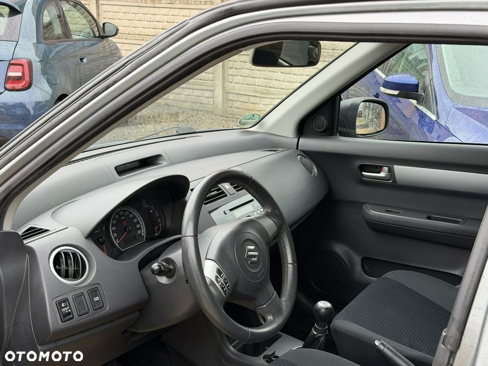 Suzuki Swift - 13
