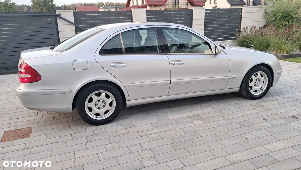 Mercedes-Benz Klasa E - 31