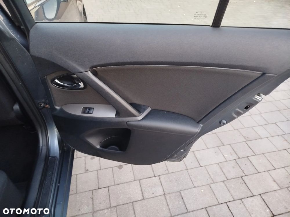 Toyota Avensis 1.8 Comfort - 22