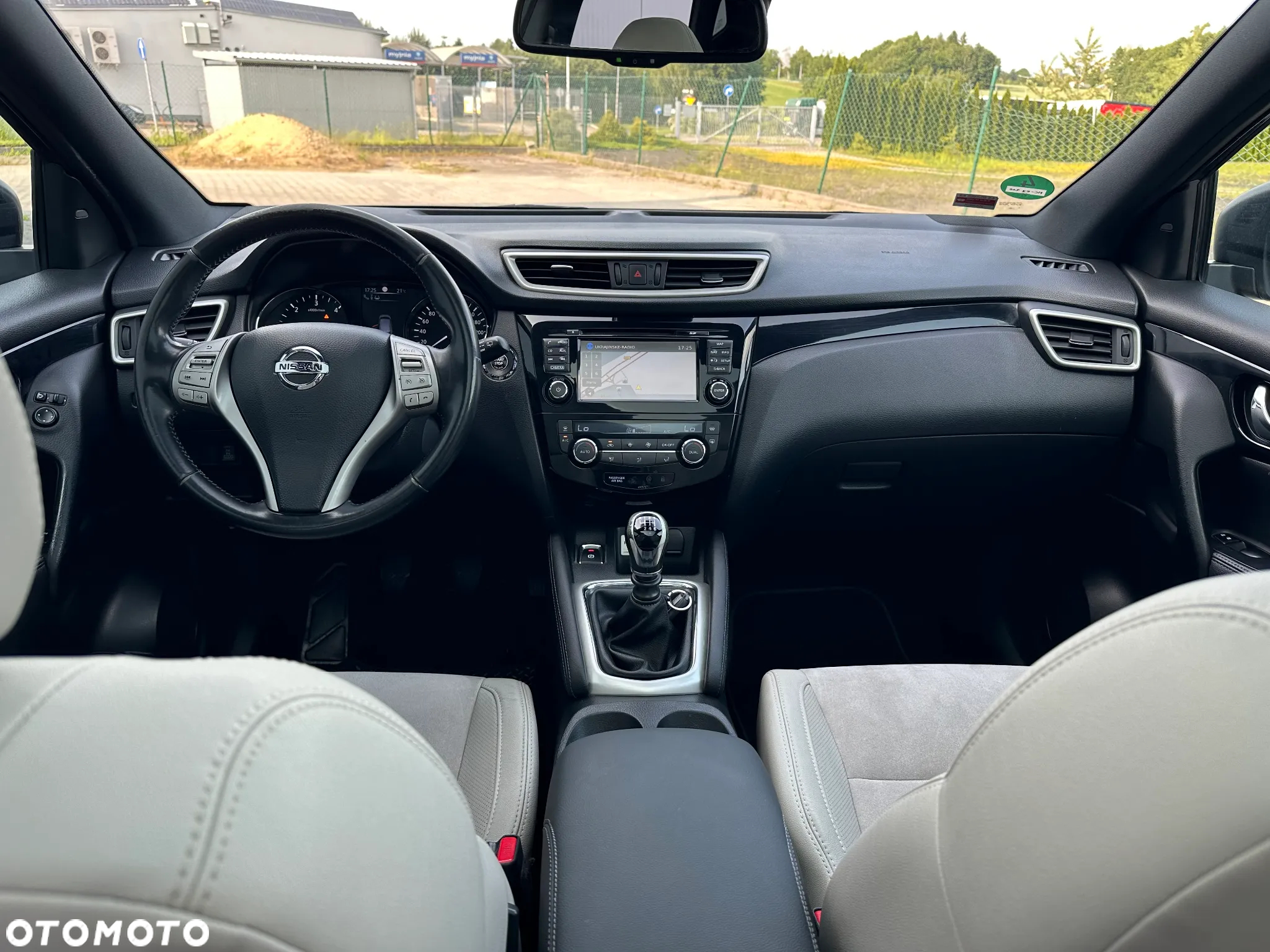 Nissan Qashqai 1.6 dCi ALL-MODE 4x4i PREMIER - 13