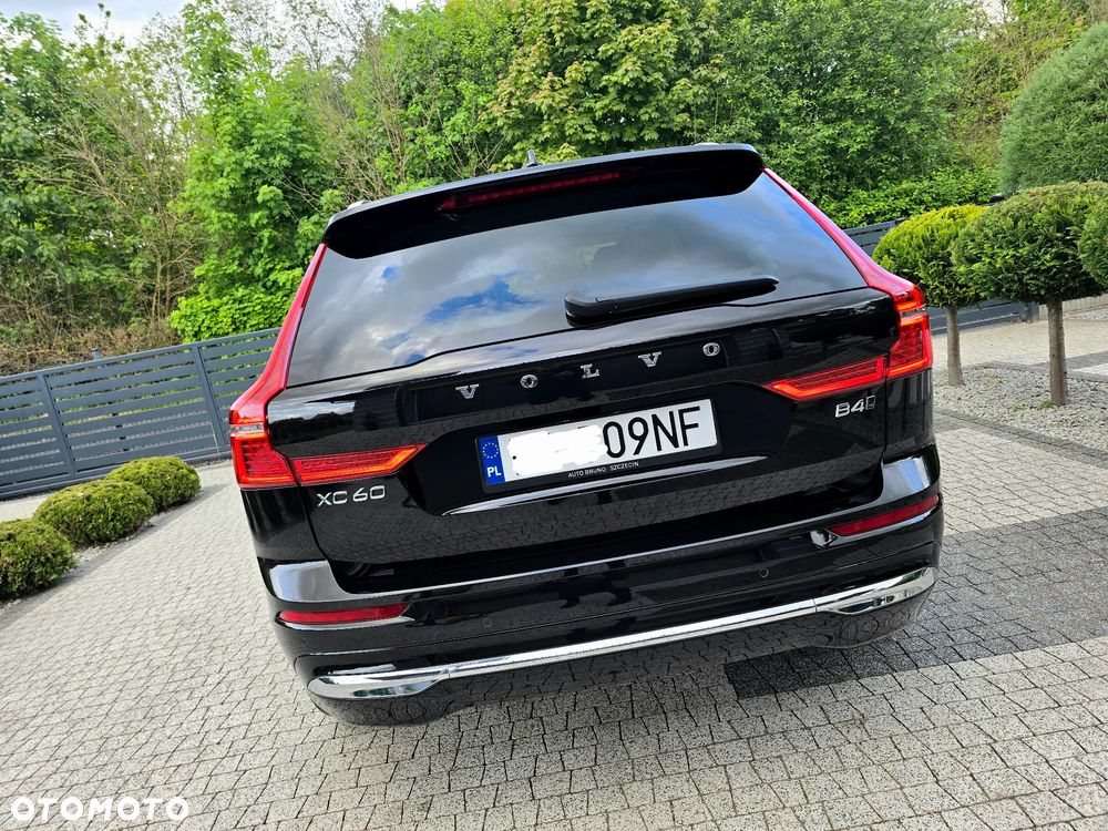 Volvo XC 60 B4 D AWD Plus Bright - 35