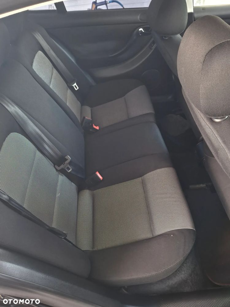 Seat Leon 1.8 T Top Sport - 12