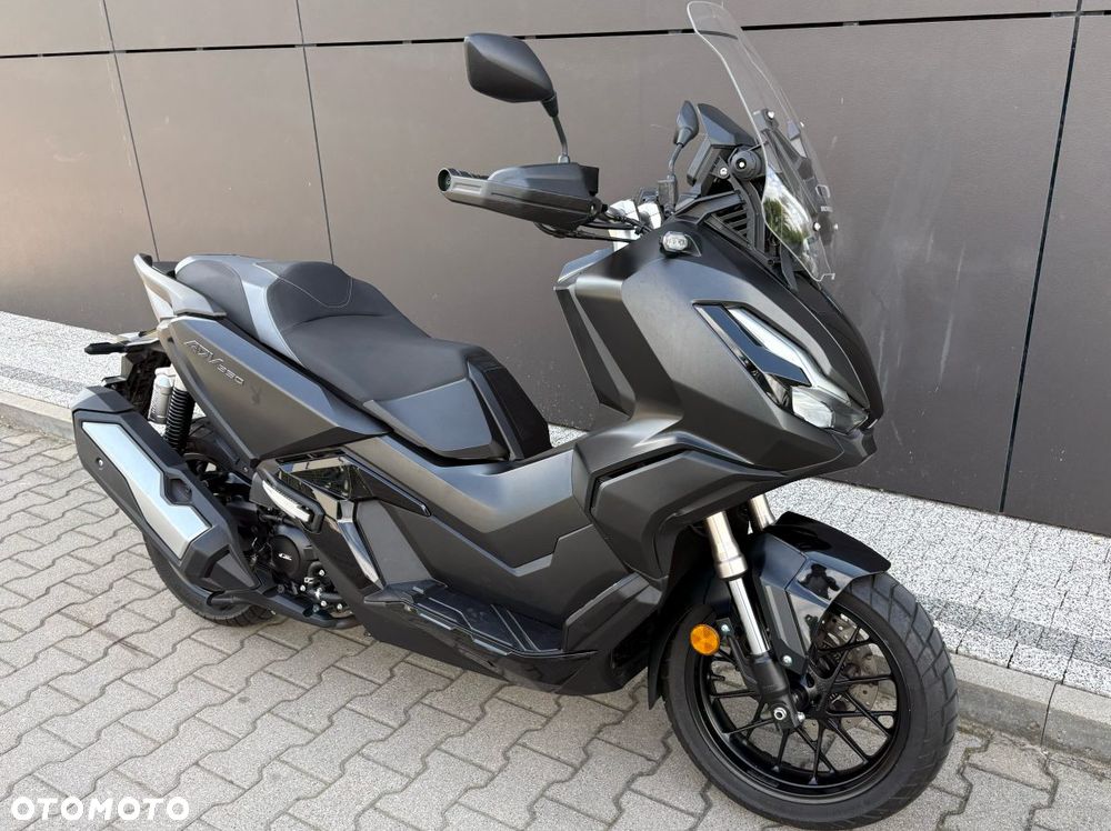Honda ADV350 - 15