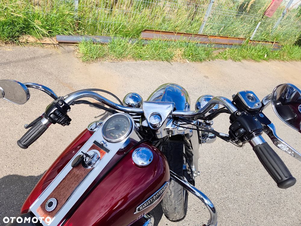 Harley-Davidson Touring Road King - 28