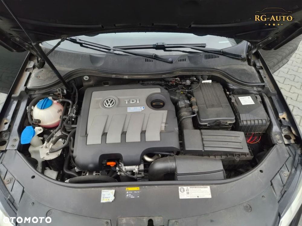 Volkswagen Passat - 38