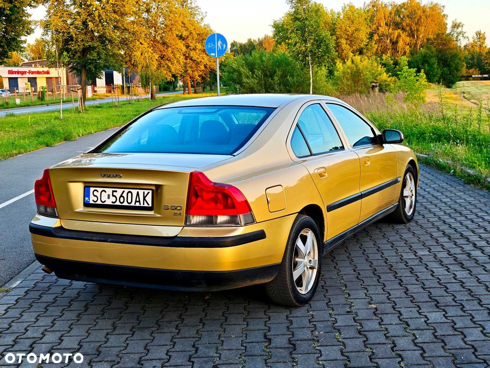 Volvo S60 - 4