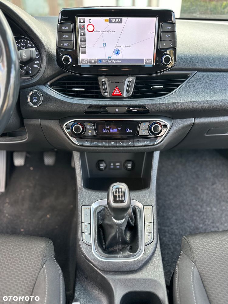 Hyundai i30 1.4 Premium - 28