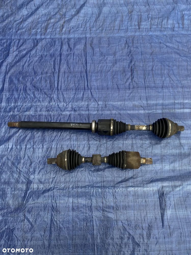 PÓŁOŚ PÓŁ OŚ PRAWY PRAWA LEWY LEWA PRZÓD PRZEDNIA  KRÓTKA DŁUGA  VOLVO S60 II V60 I 2.0D D3 AUTOMAT 31272550 31256779 - 4