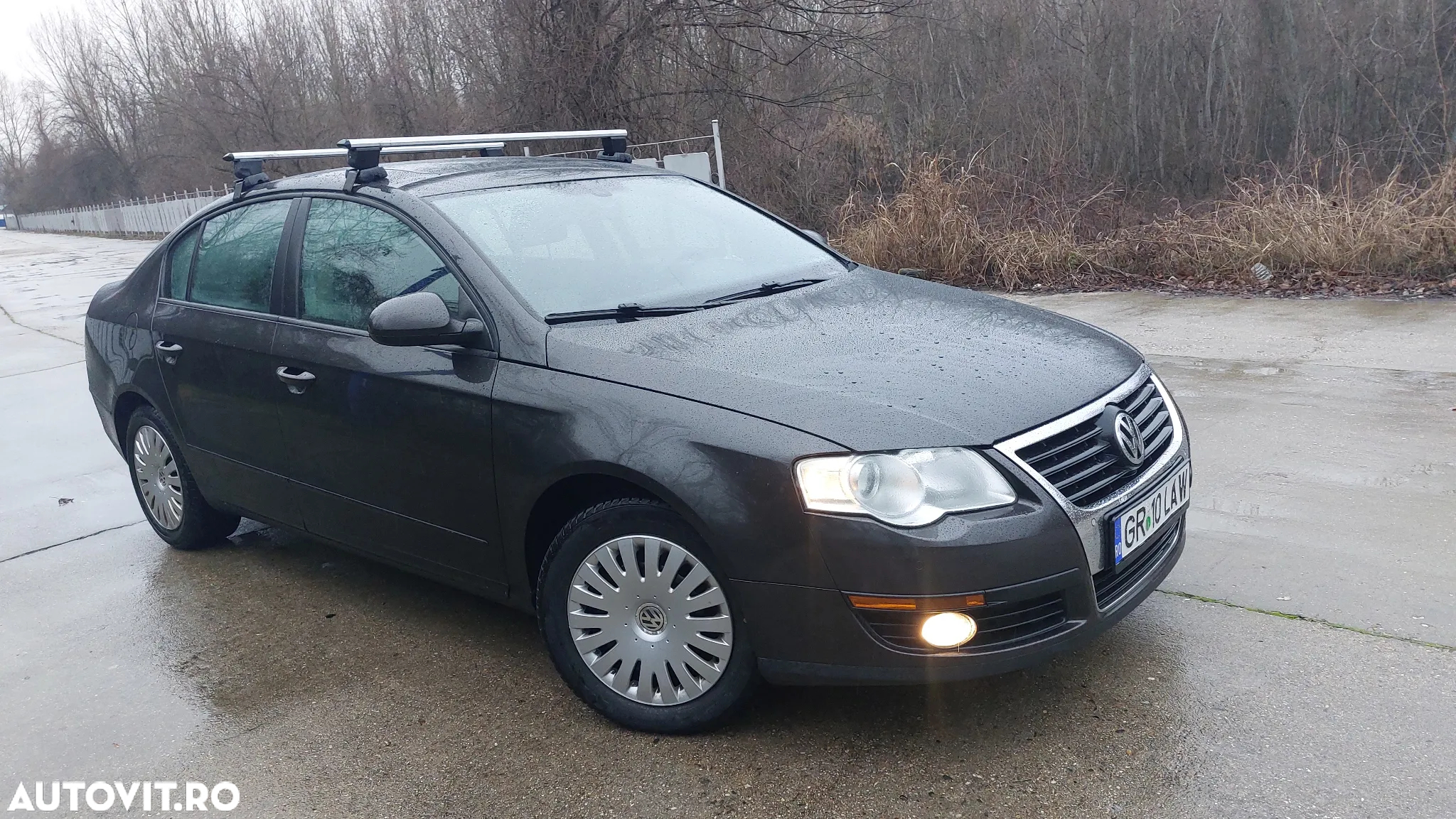 Volkswagen Passat 2.0 TDI DPF BlueMotion Technology Comfortline - 11