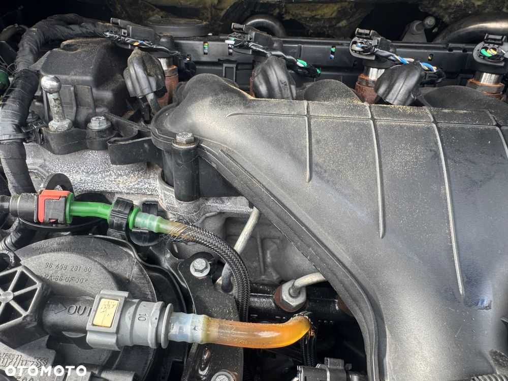 Ford S-Max - 17