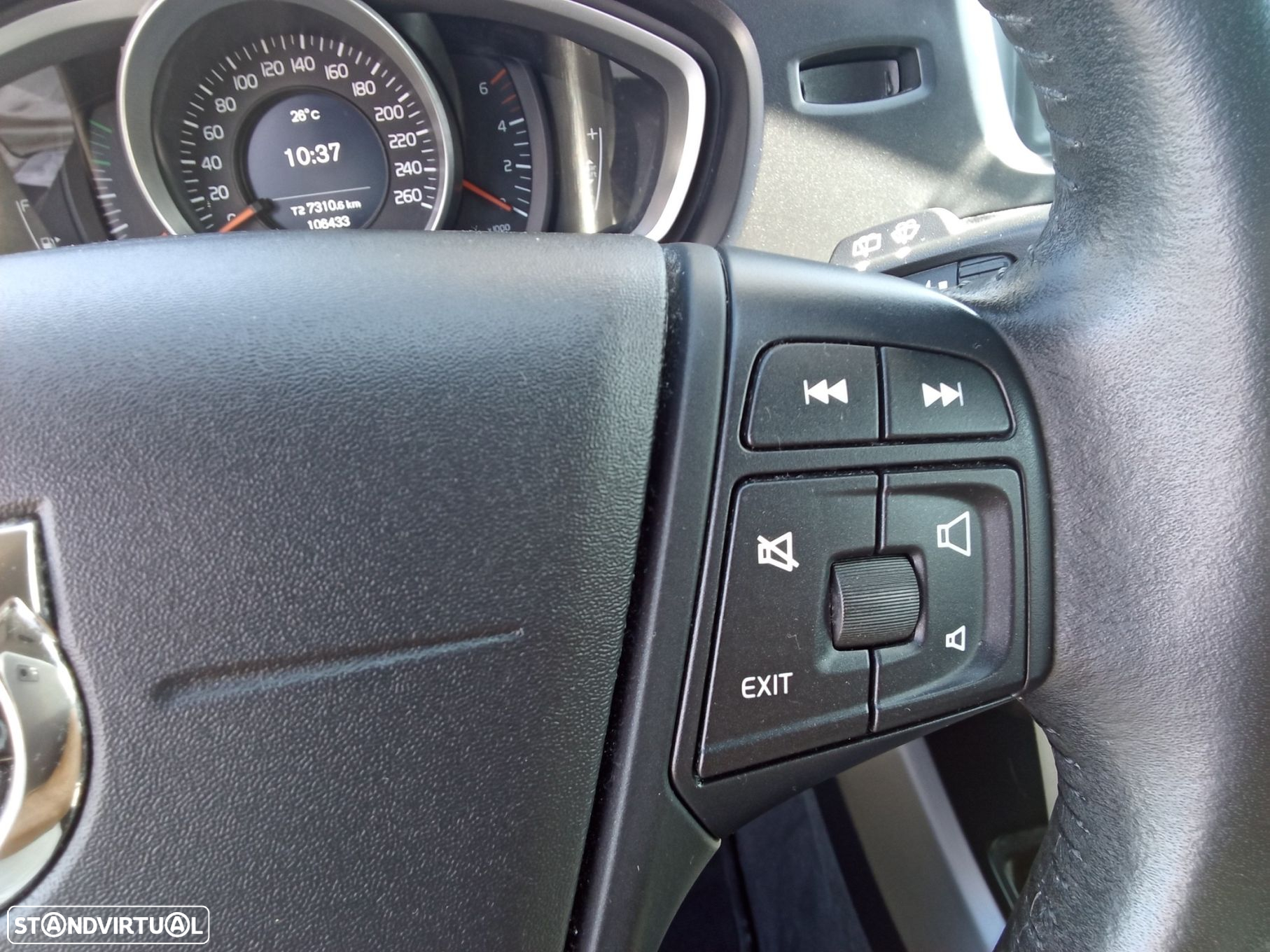 Volvo V40 2.0 D2 Momentum - 19
