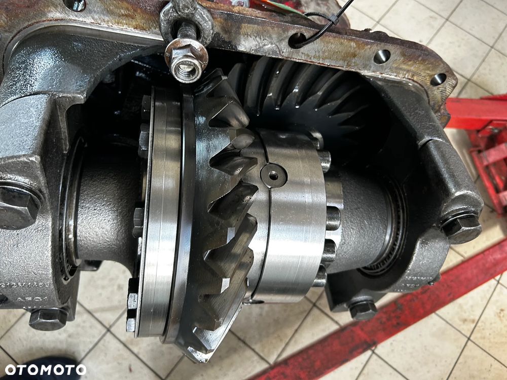 VOLVO RT2610HV przeł.4.55 25:19 - 8