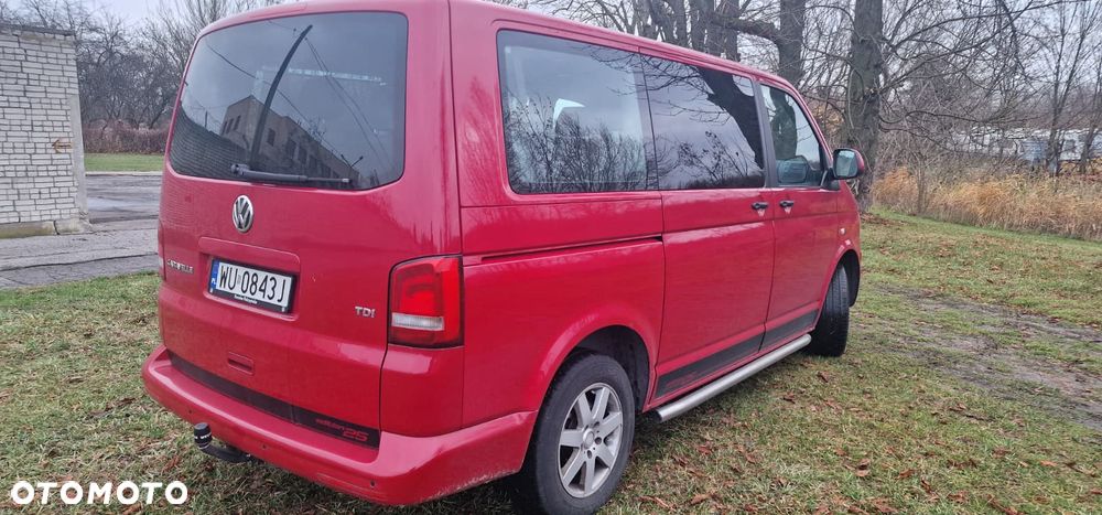 Volkswagen Caravelle - 2