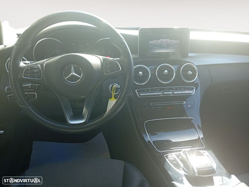 Mercedes-Benz C 200 - 10