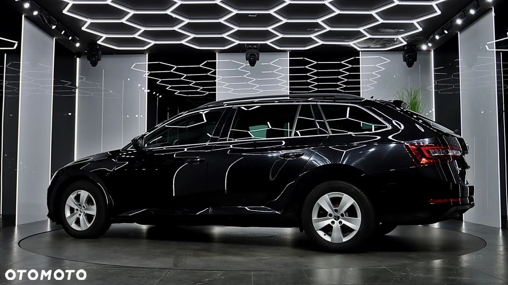 Skoda Superb 2.0 TDI Ambition DSG - 3