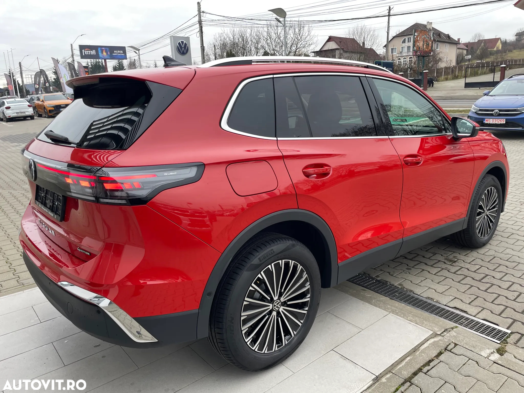 Volkswagen Tiguan 2.0 TDI DSG 4Motion Elegance - 4