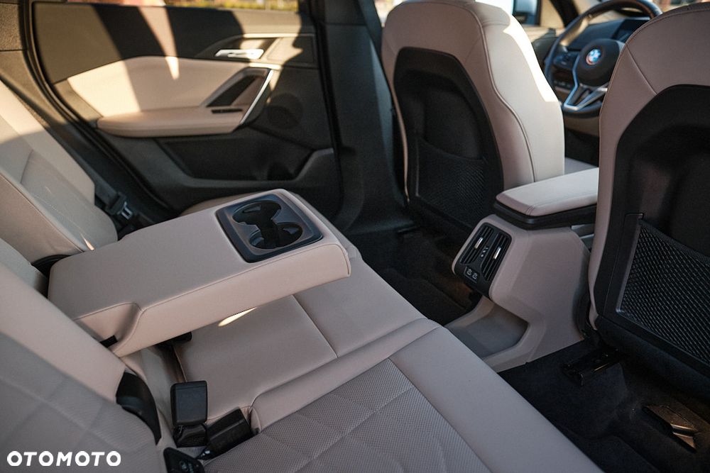 BMW X1 - 24