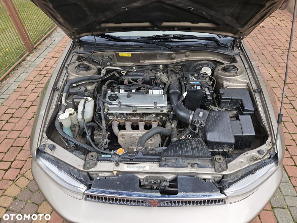 Mitsubishi Galant - 3