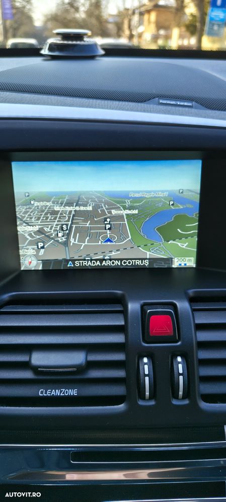 Volvo XC 60 D5 AWD Aut. RDesign - 15