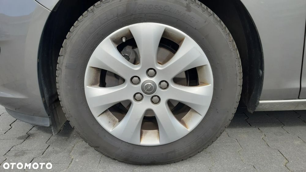 Opel Astra 1.4 T Business EU6 - 20