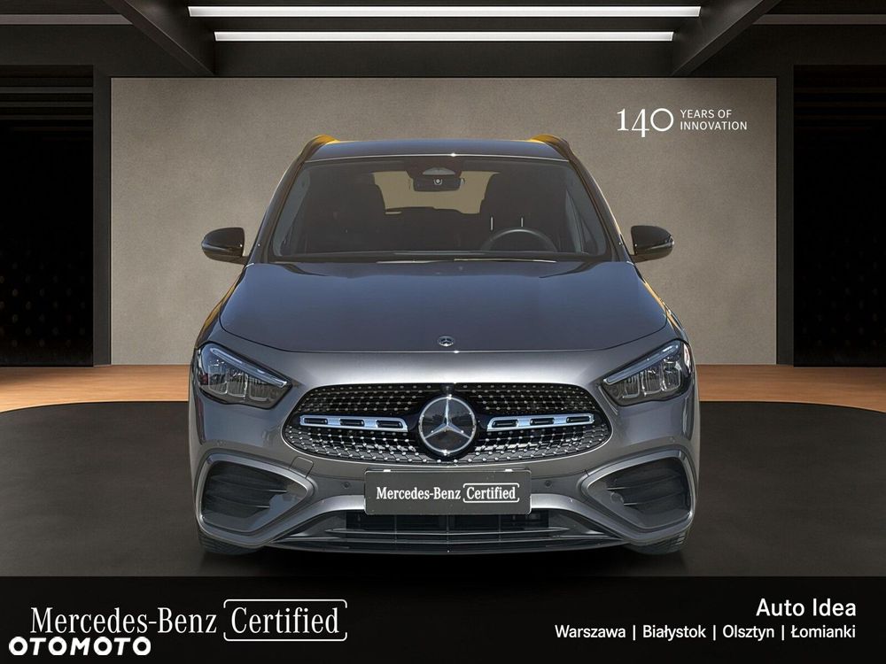 Mercedes-Benz GLA - 9