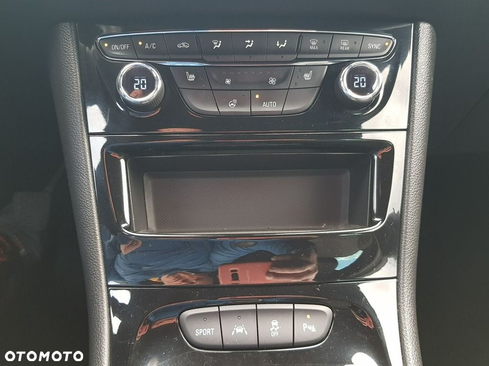 Opel Astra 1.4 Turbo Dynamic - 19
