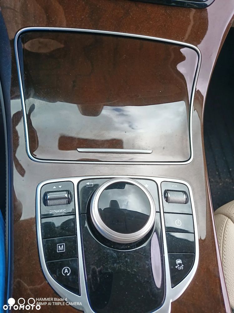 Mercedes-Benz GLC - 28