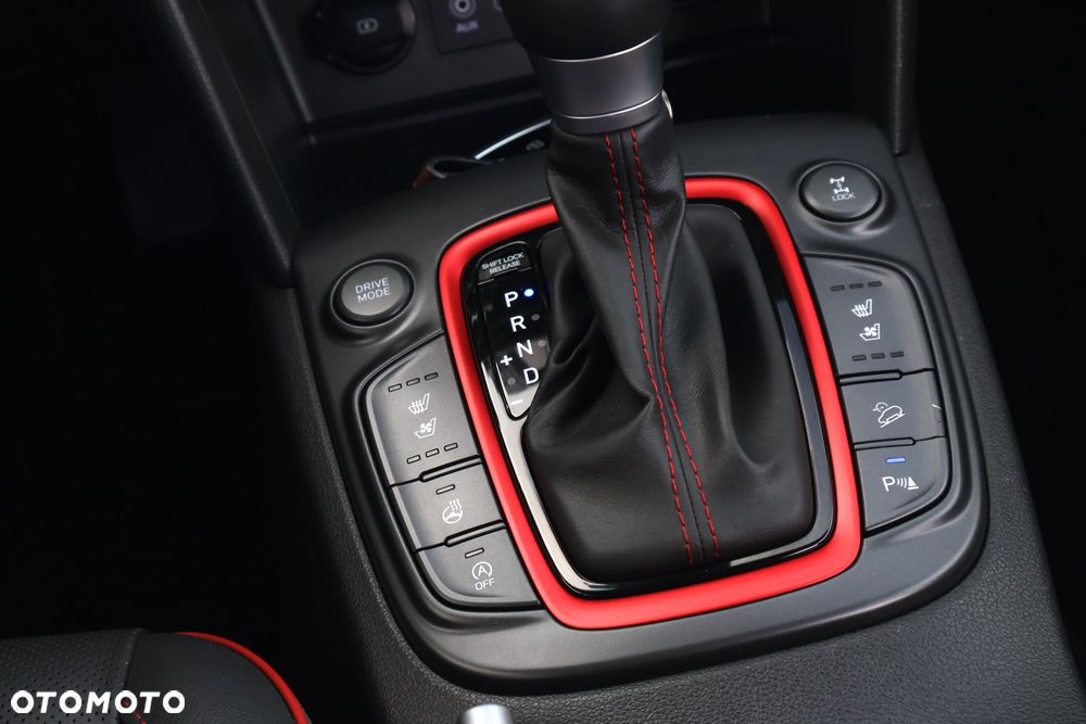 Hyundai Kona 1.6 T-GDI DCT 4WD Premium - 12