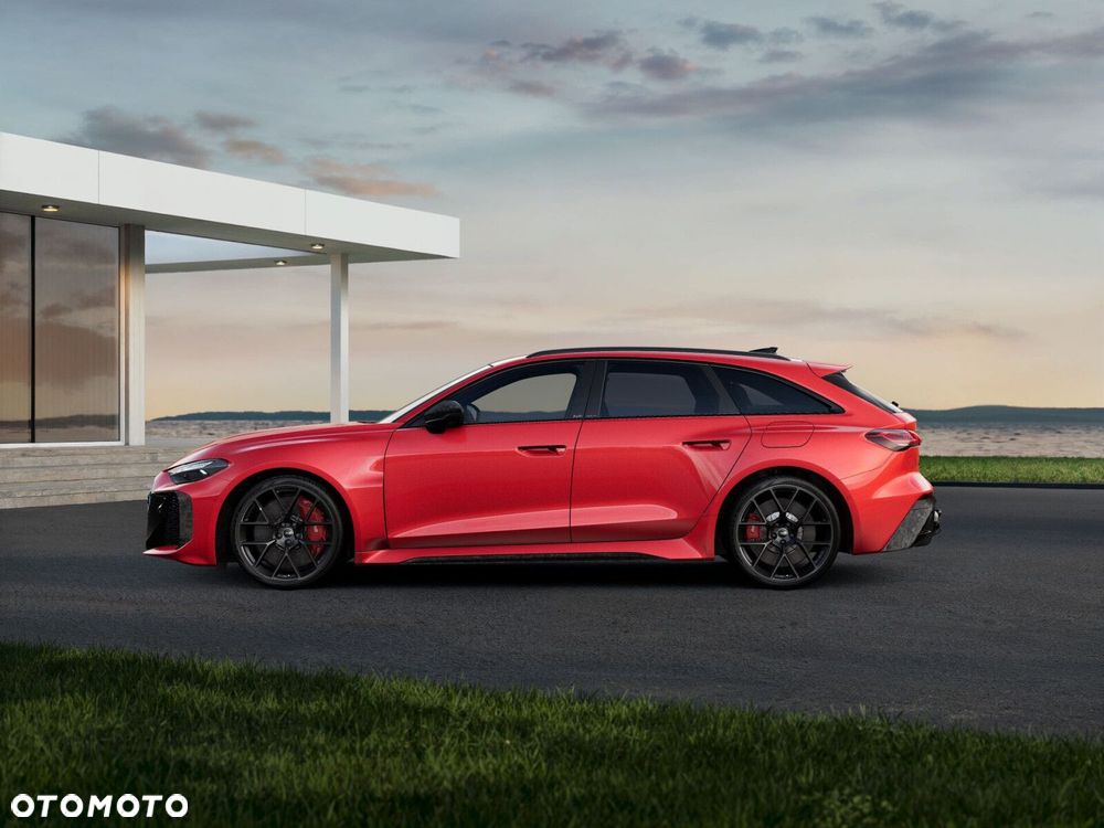 Audi RS5 Avant - 4